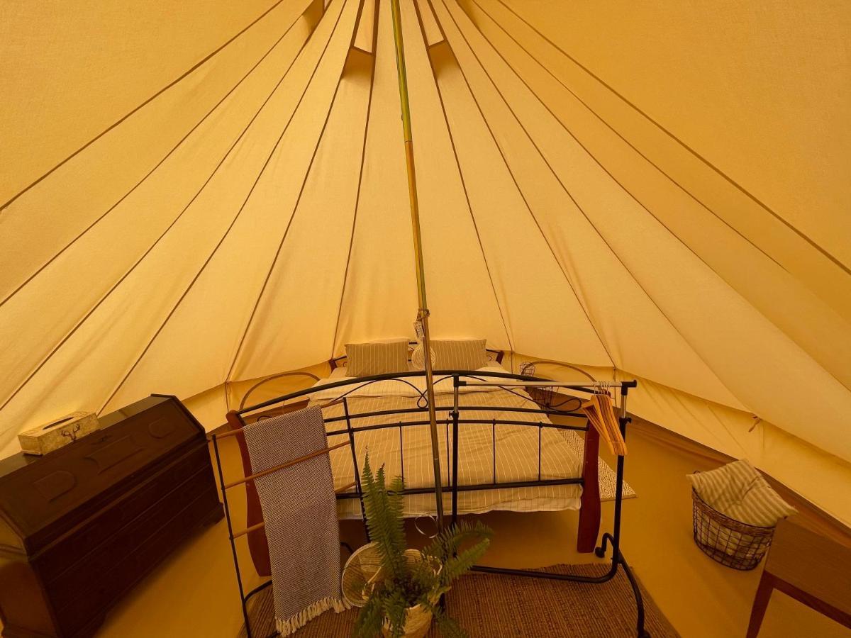The Hunters Glamping Hotel Ciudanovita Екстериор снимка