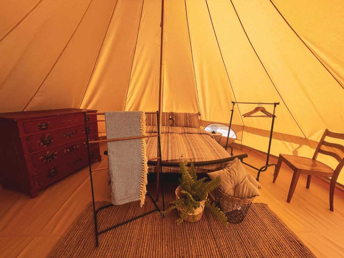 The Hunters Glamping Hotel Ciudanovita Екстериор снимка